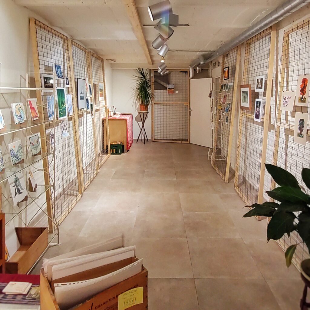 cave d'artiste à Sugina